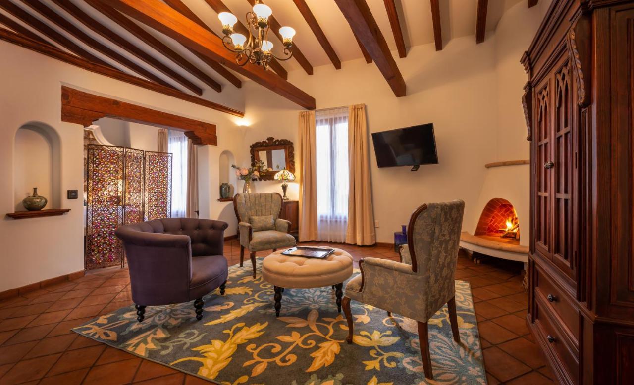 Hotel Boutique Casa Colorada Пацкуаро Экстерьер фото