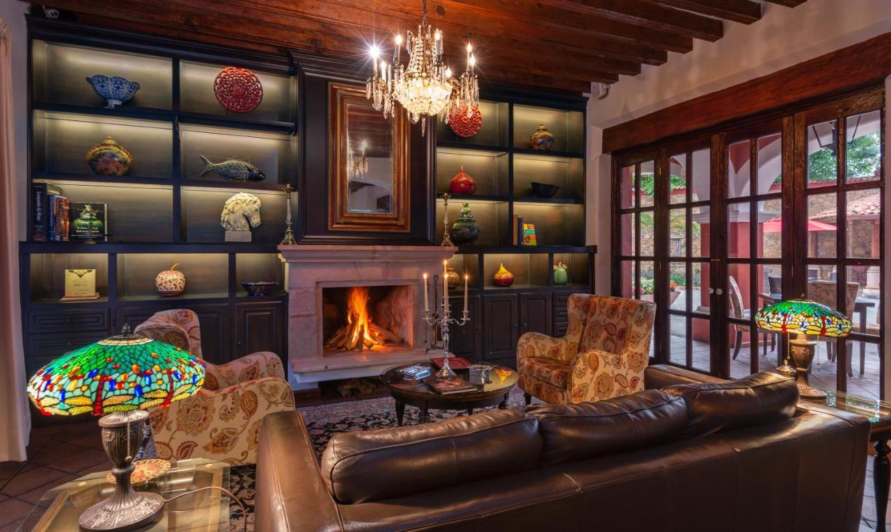 Hotel Boutique Casa Colorada Пацкуаро Экстерьер фото